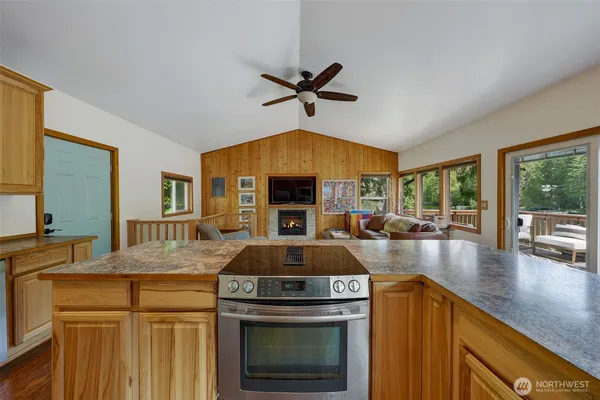 $750,000 | 292 Northeast Lake Drive, Tahuya, WA 98588