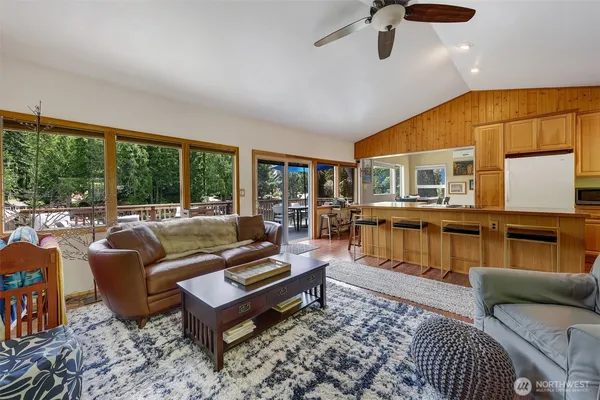 $750,000 | 292 Northeast Lake Drive, Tahuya, WA 98588
