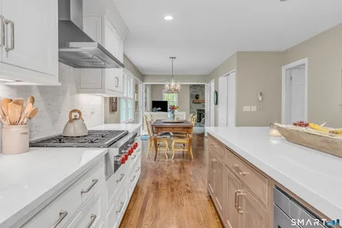 $800,000 | 94 Maryanne Drive, Monroe, CT 06468