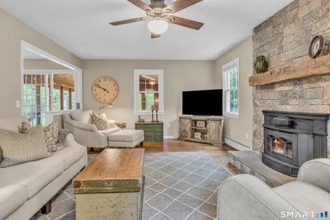 $800,000 | 94 Maryanne Drive, Monroe, CT 06468