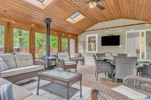 $800,000 | 94 Maryanne Drive, Monroe, CT 06468