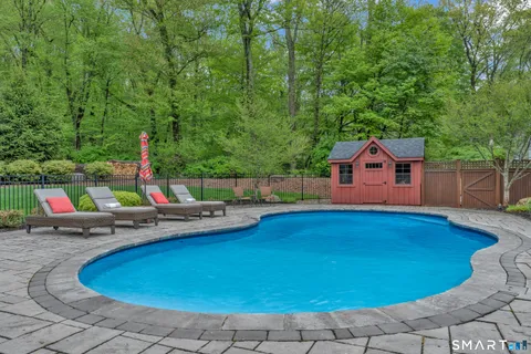 $800,000 | 94 Maryanne Drive, Monroe, CT 06468