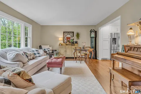 $800,000 | 94 Maryanne Drive, Monroe, CT 06468
