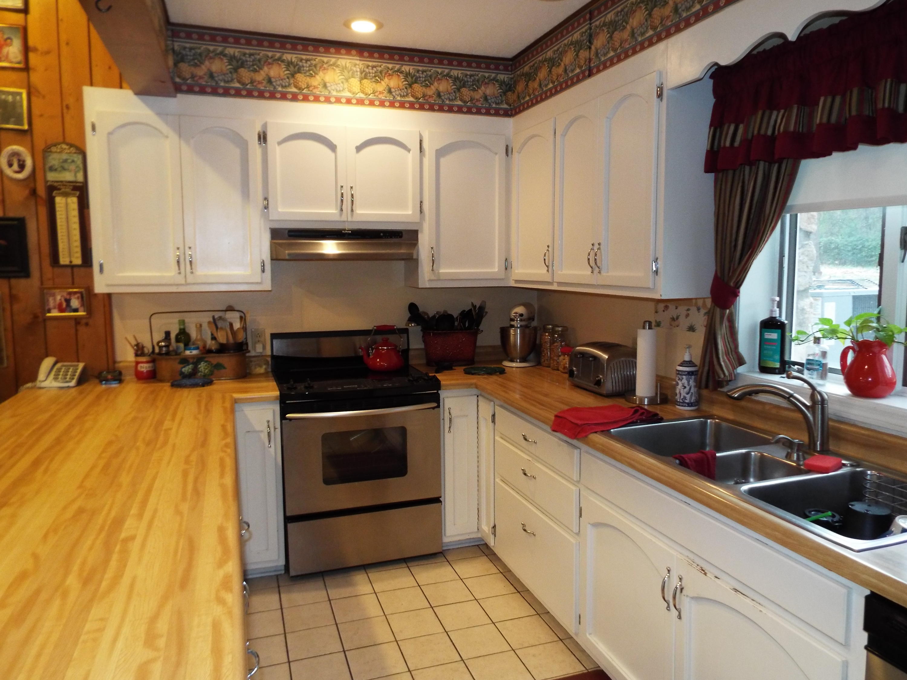 665 Epley Road Newport, TN 37821 - Photo 7 of 33 DSCF2577