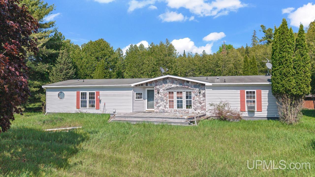 N7441 25 Rd Garden Garden, MI 49835 - Photo 7 of 30
