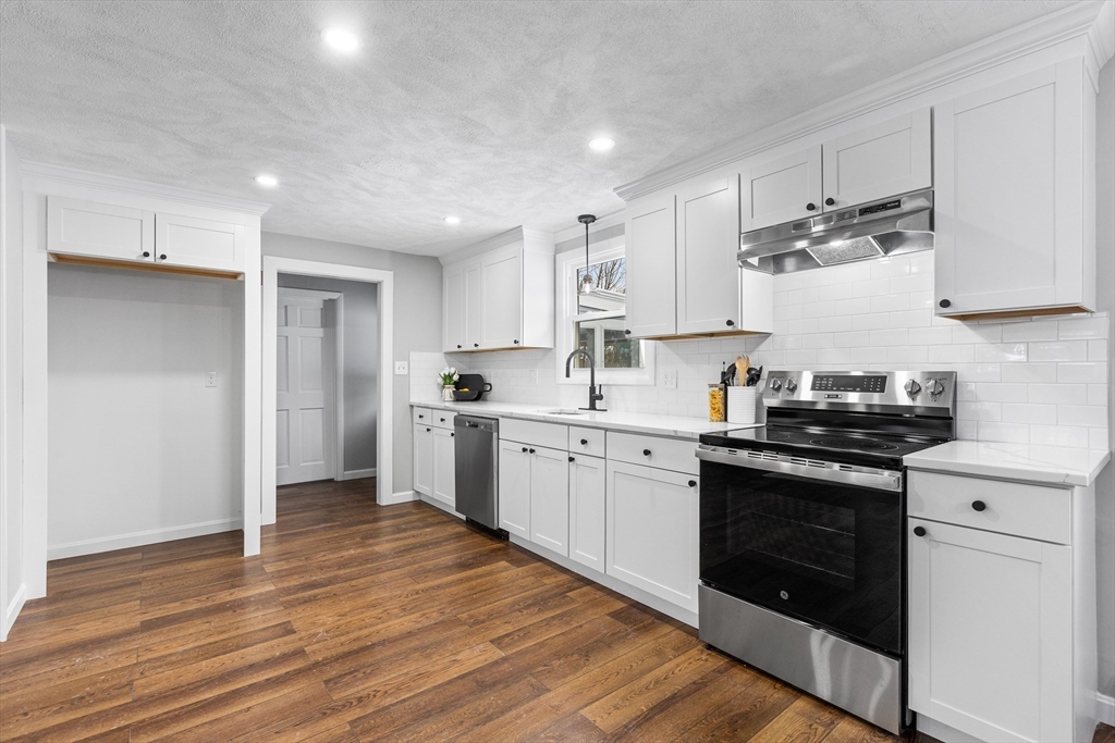 15 Brookbridge Road Stoneham, MA 02180 - Photo 13 of 24