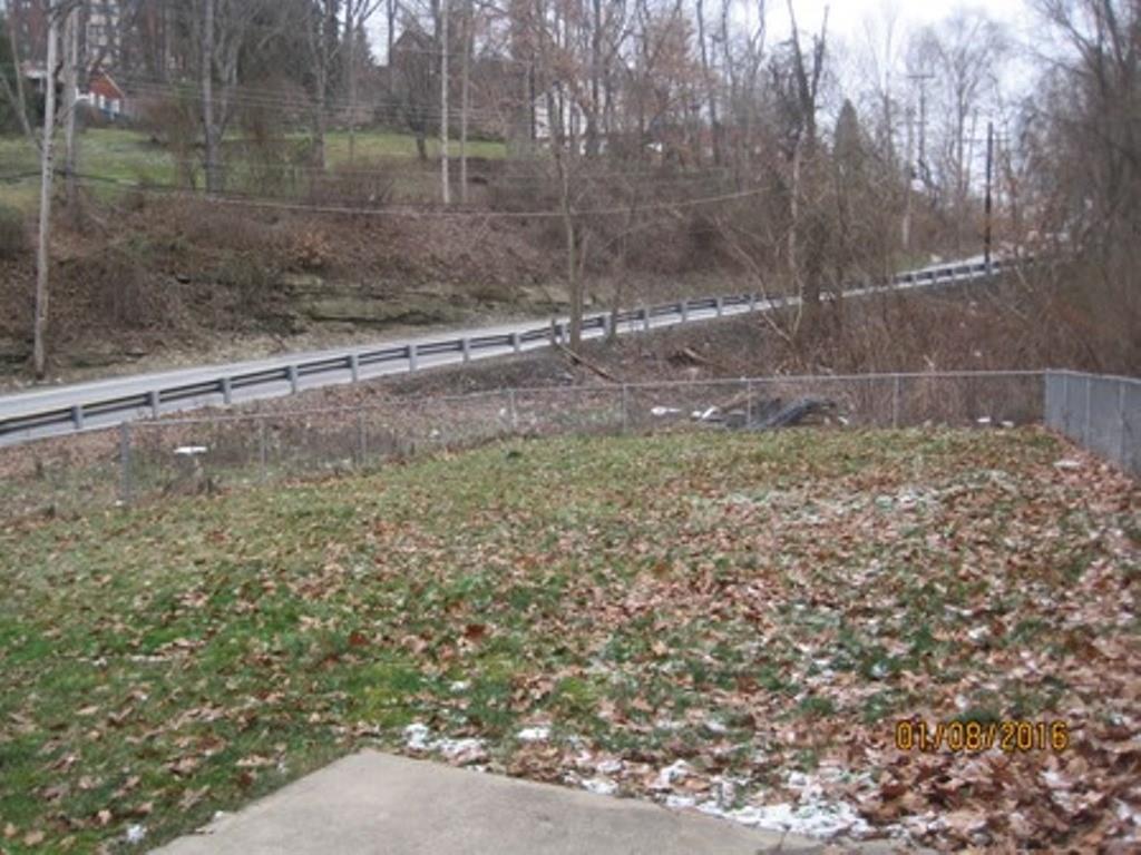 4588 East Willock Road Pittsburgh, PA 15227 - Photo 2 of 10 Gallery Image 2