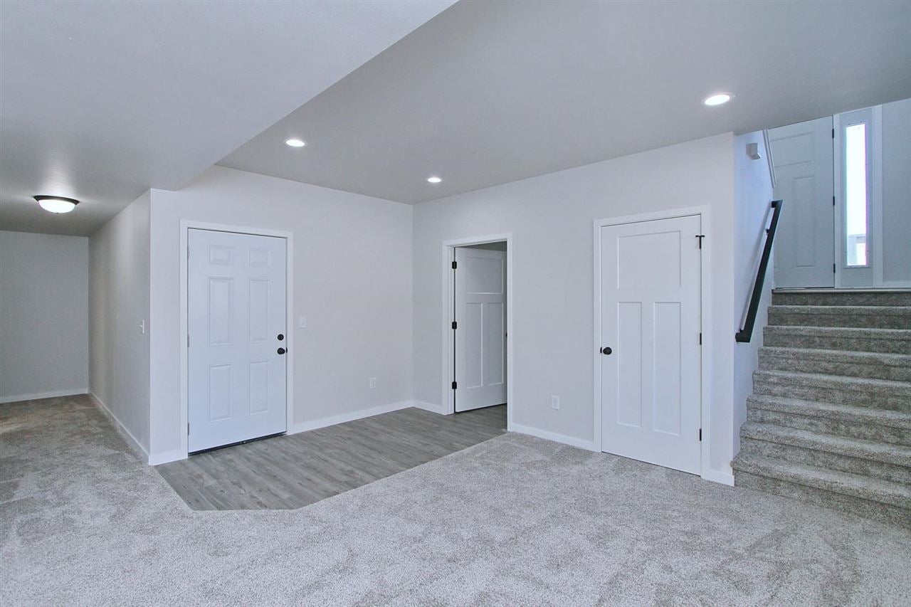 309 Galileo Drive Riverside, IA 52327 - Photo 21 of 30 Gallery Image 21