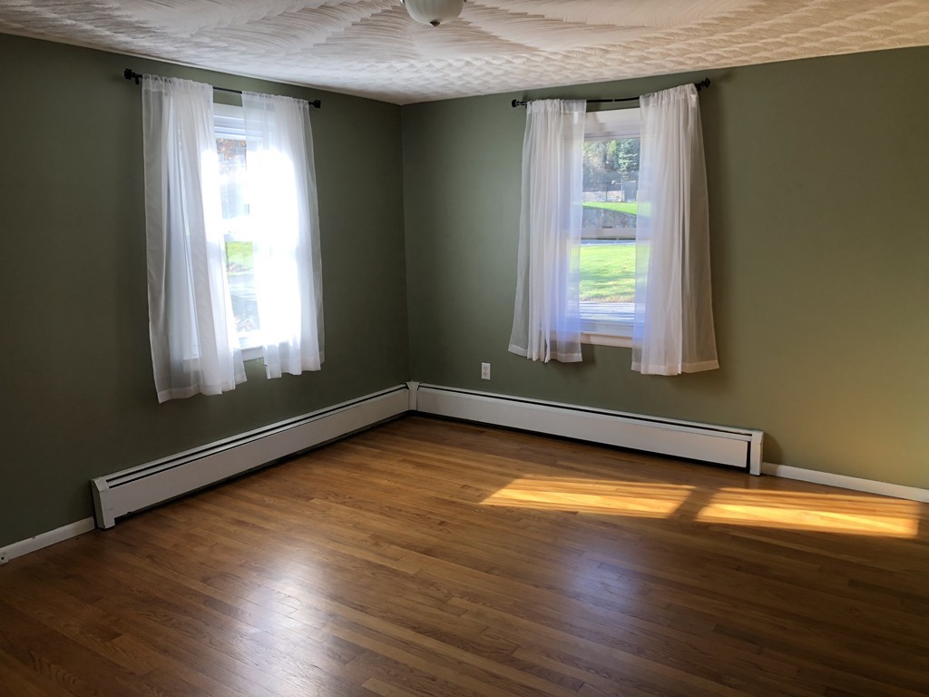 74 Carroll Road Grafton, MA 01536 - Photo 8 of 20 Gallery Image 8