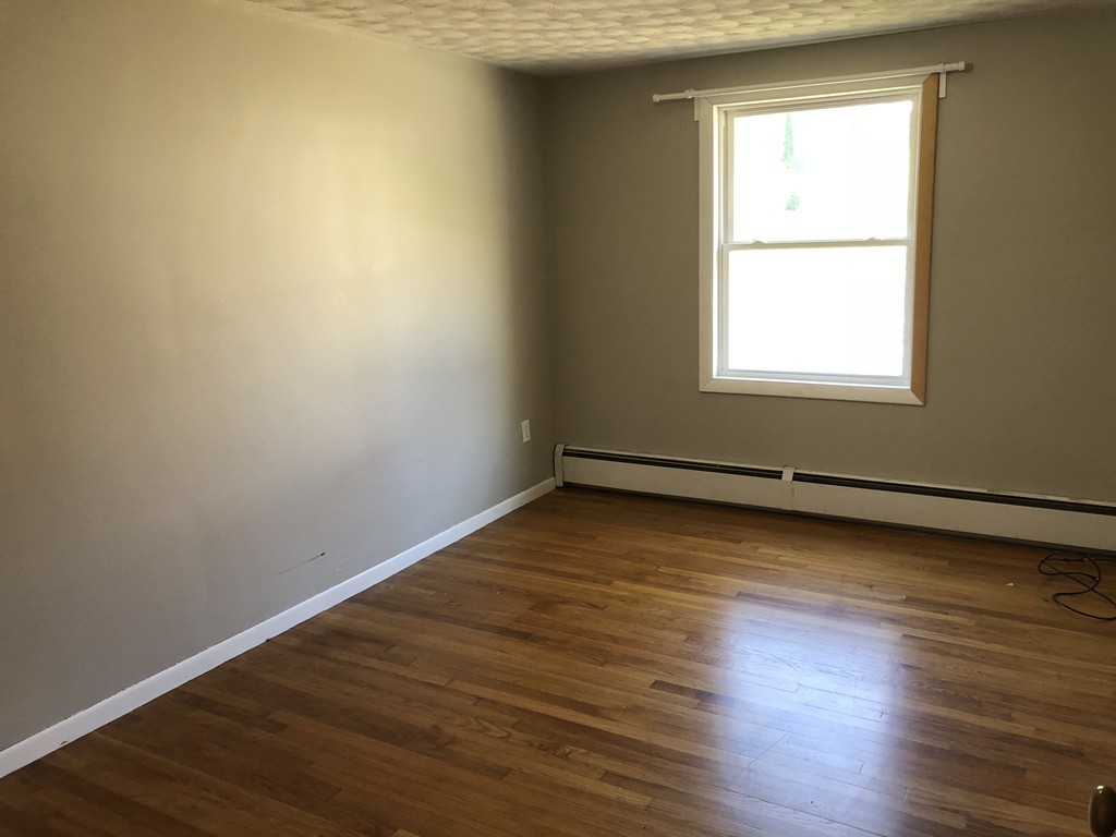 74 Carroll Road Grafton, MA 01536 - Photo 10 of 20 Gallery Image 10
