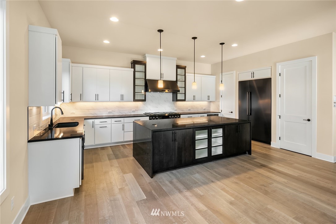 16019 Southeast 140th Street Renton, WA 98059 - Photo 5 of 20