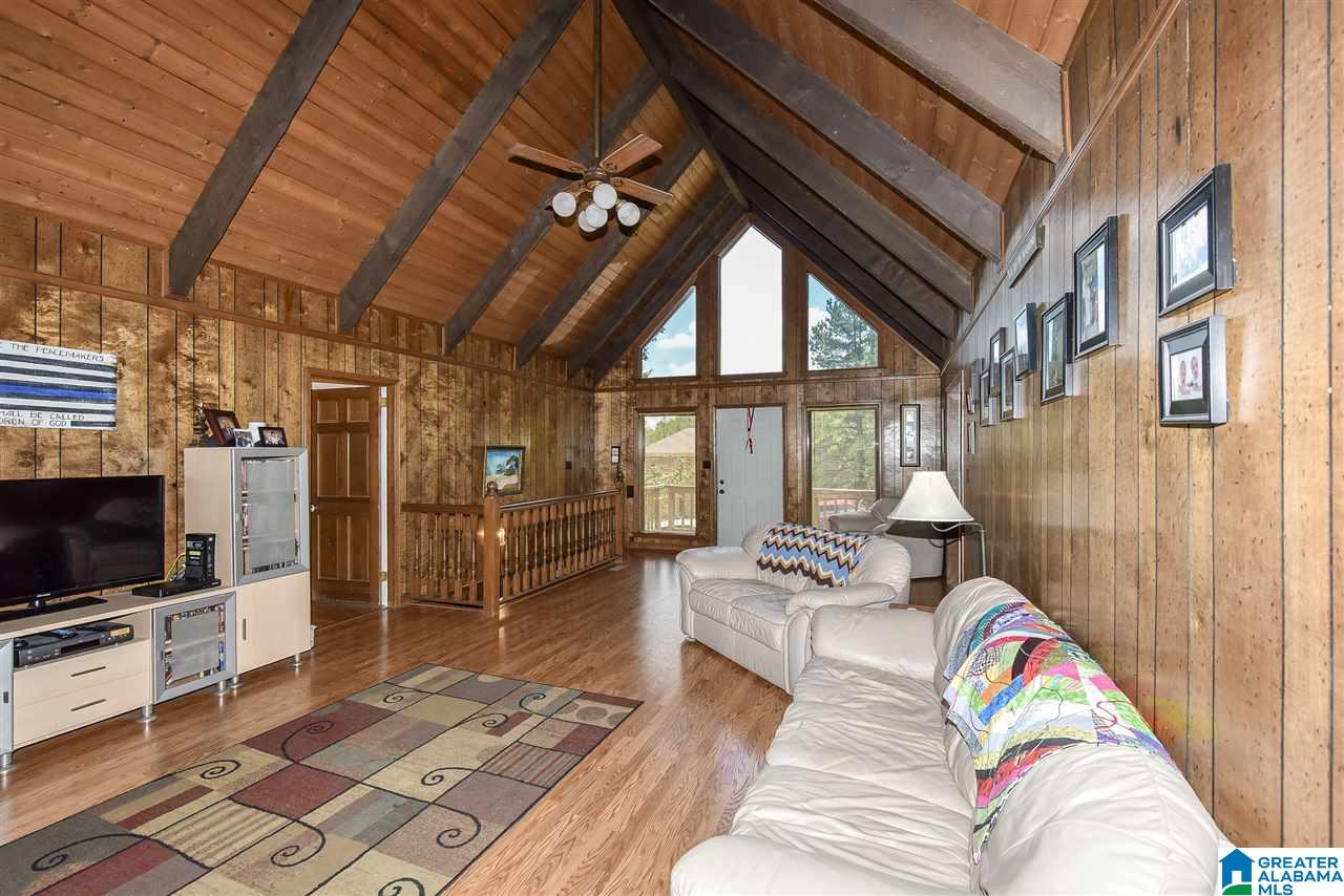 805 Round Hill Road Pelham, AL 35124 - Photo 8 of 40