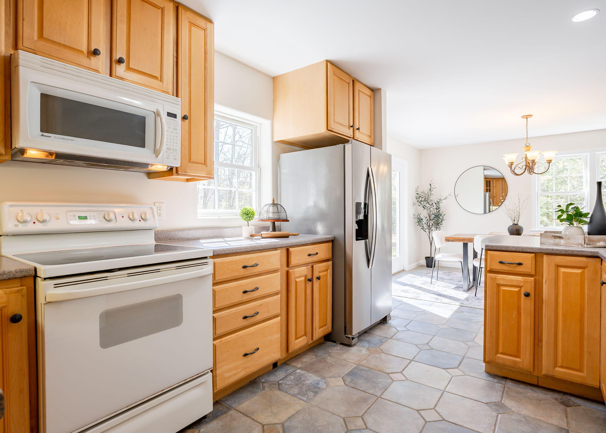 6 Samuels Way Gorham, ME 04038 - Photo 4 of 44 6SamuelsWay-Gorham-20