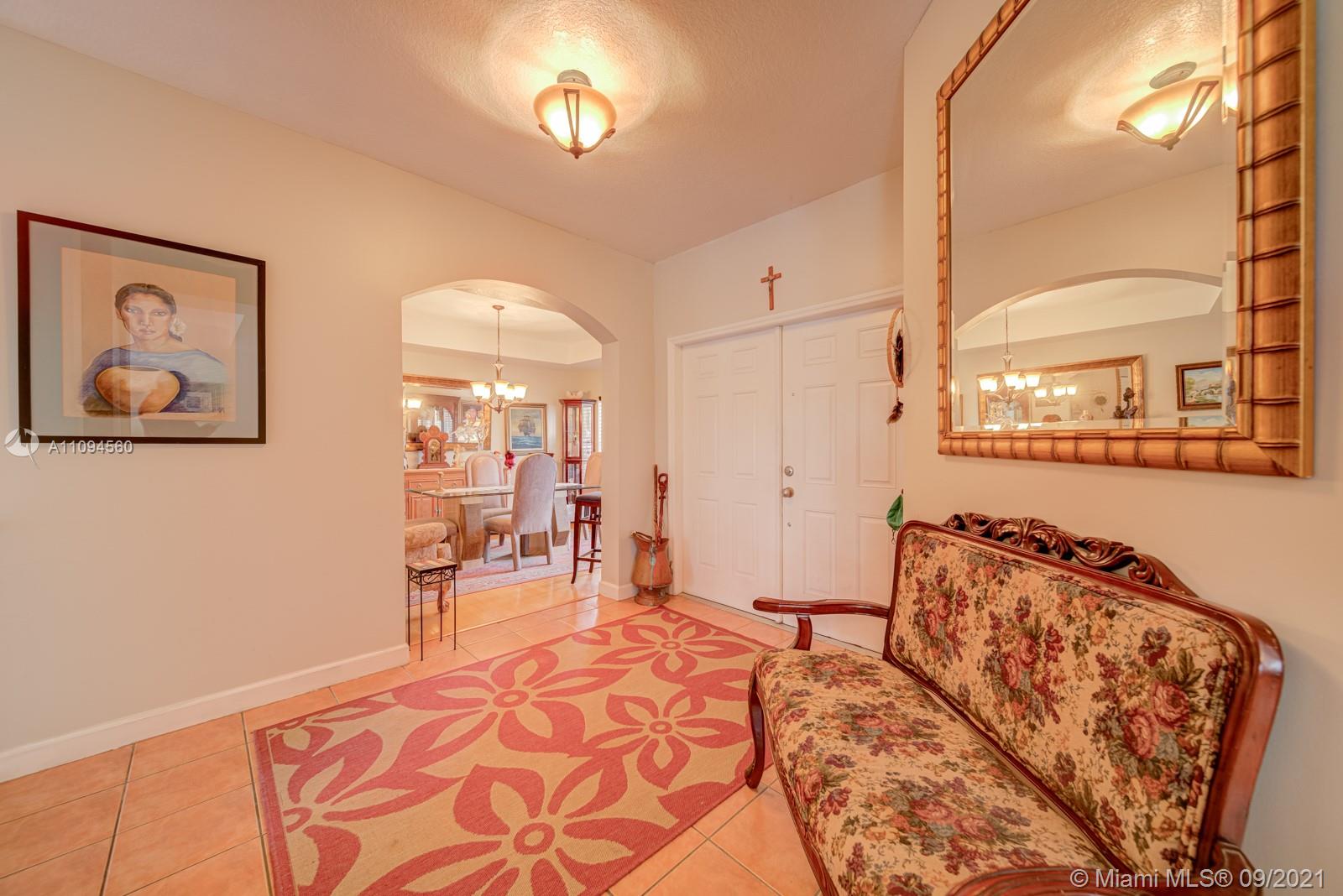 13733 Southwest 124th Avenue Road Miami, FL 33186 - Photo 13 of 41 Gallery Image 13
