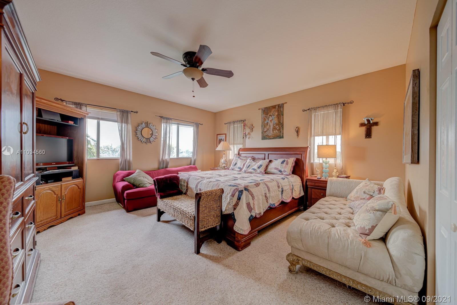 13733 Southwest 124th Avenue Road Miami, FL 33186 - Photo 17 of 41 Gallery Image 17