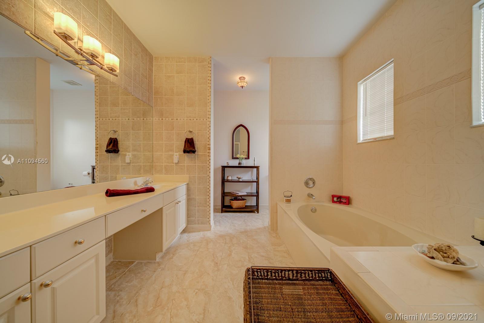 13733 Southwest 124th Avenue Road Miami, FL 33186 - Photo 19 of 41 Gallery Image 19