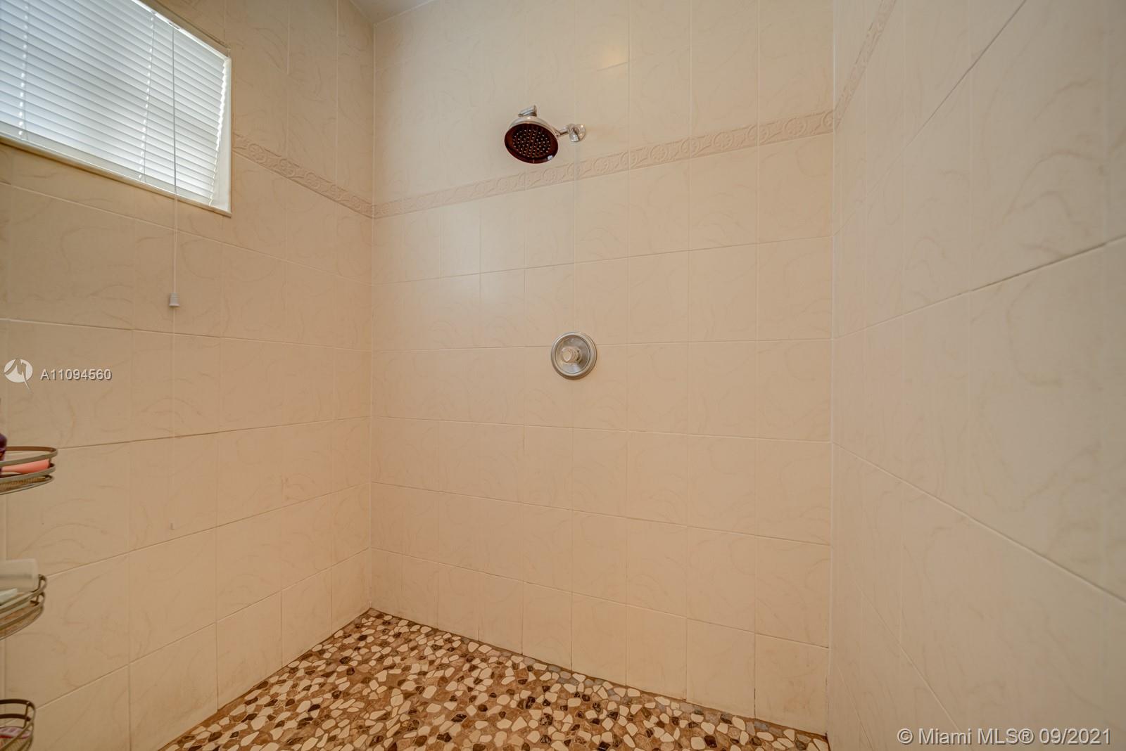 13733 Southwest 124th Avenue Road Miami, FL 33186 - Photo 23 of 41 Gallery Image 23