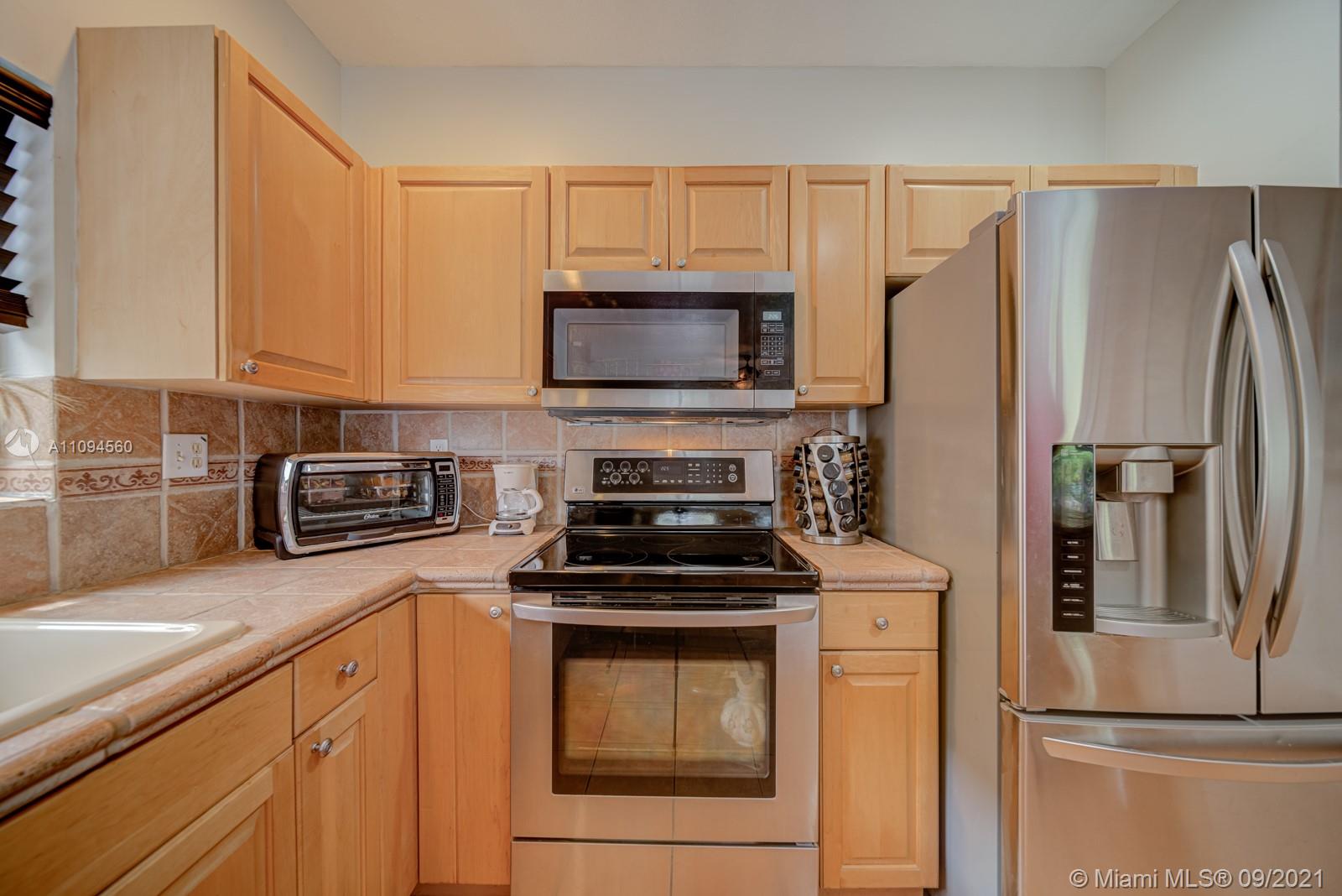 13733 Southwest 124th Avenue Road Miami, FL 33186 - Photo 5 of 41 Gallery Image 5