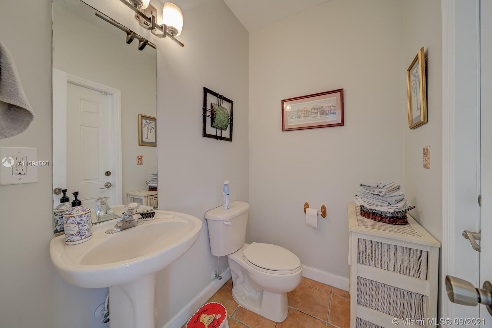 13733 Southwest 124th Avenue Road Miami, FL 33186 - Photo 9 of 41 Gallery Image 9
