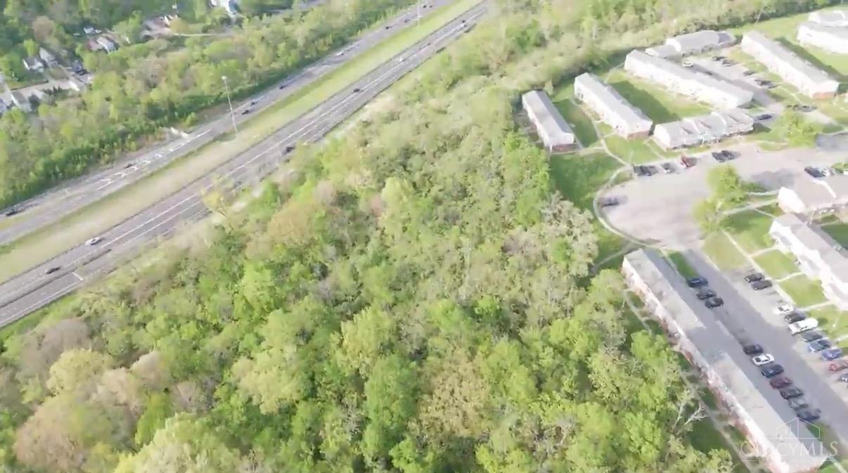 256 Nottingham Road Cincinnati, OH 45225 - Photo 3 of 5