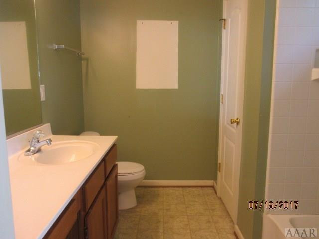 202 Green View Road Moyock, NC 27958 - Photo 11 of 13 Master Bath