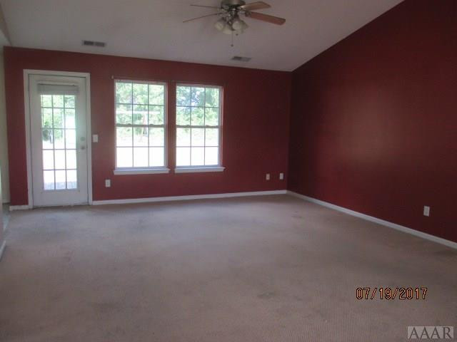 202 Green View Road Moyock, NC 27958 - Photo 2 of 13 Living Area