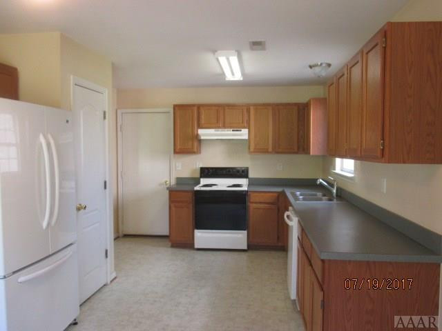 202 Green View Road Moyock, NC 27958 - Photo 4 of 13 Kitchen