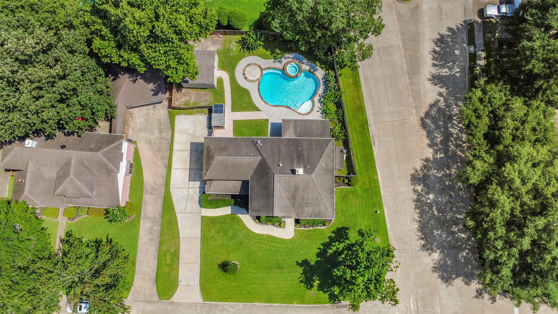 10402 Wagon Trail Road Houston, TX 77064 - Photo 2 of 47