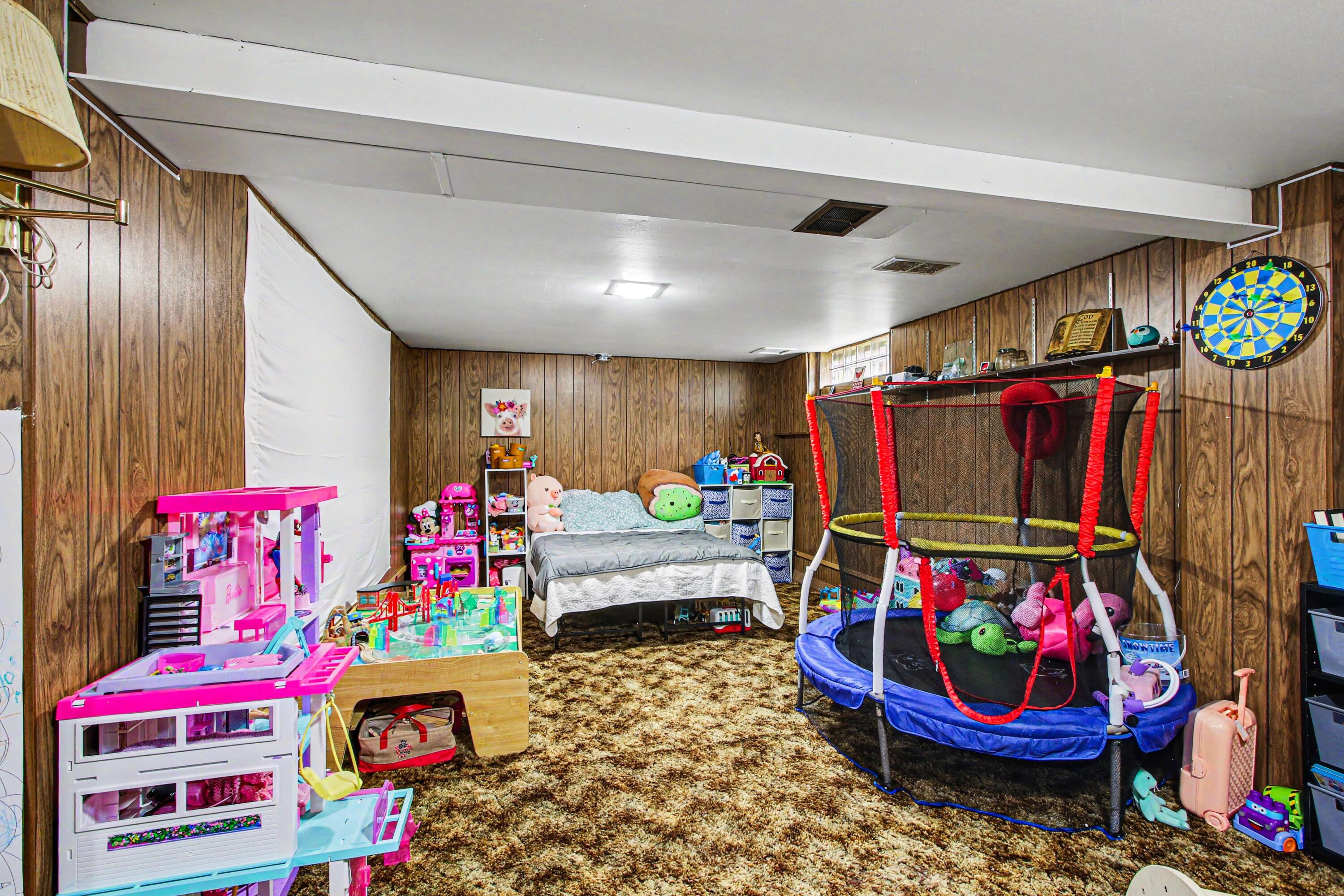 325 North Hobart Road Hobart, IN 46342 - Photo 11 of 13 3000x2000