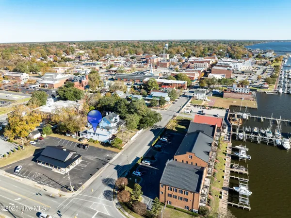 $649,000 | 414 West Main Street, Washington, NC 27889