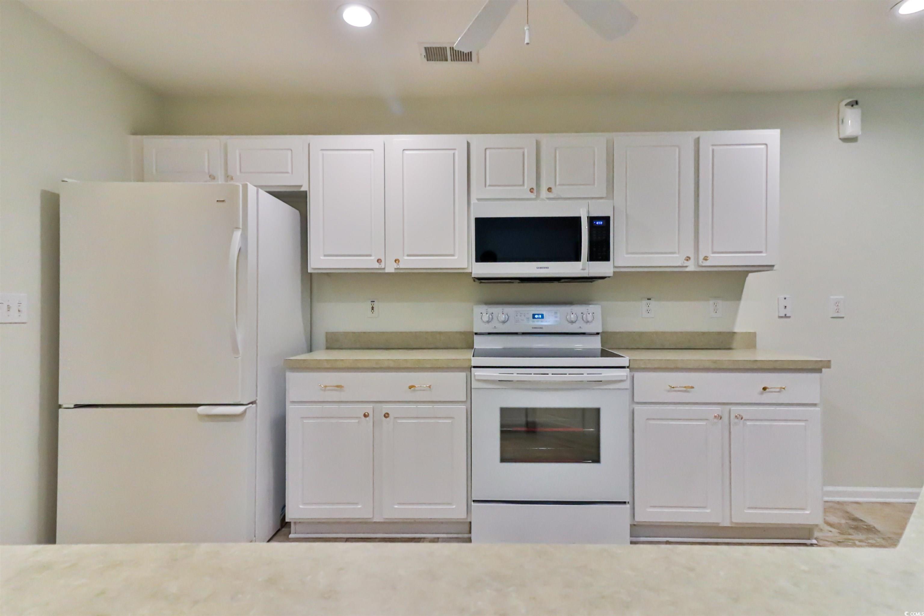4619 Fringetree Drive Murrells Inlet, SC 29576 - Photo 6 of 24 Gallery Image 6