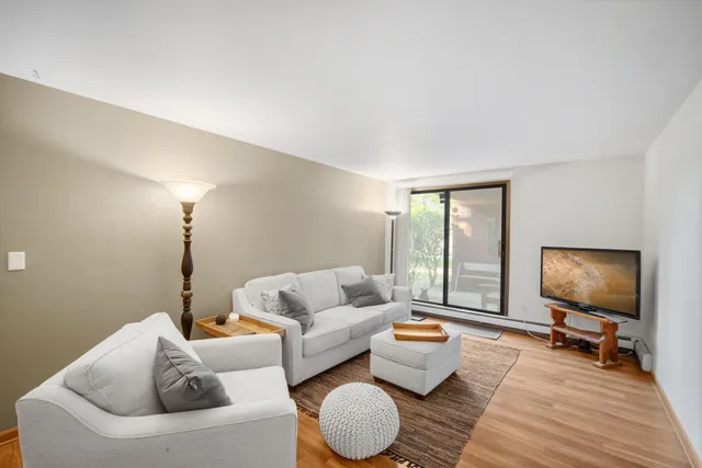 $109,900 | 4215 North 100th Street, Unit 144, Milwaukee, WI 53222