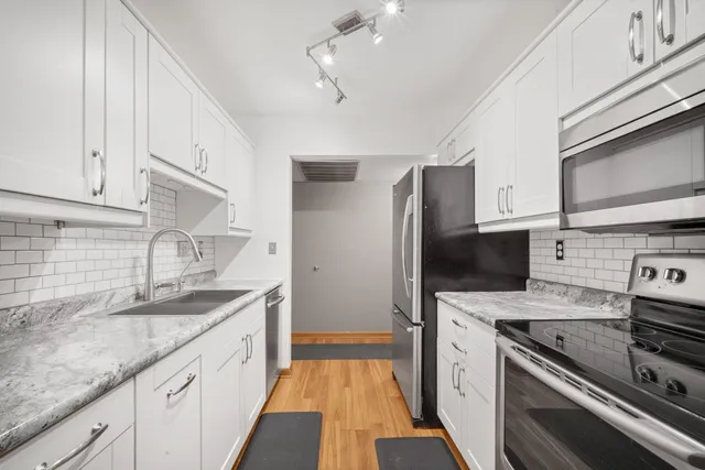 $109,900 | 4215 North 100th Street, Unit 144, Milwaukee, WI 53222