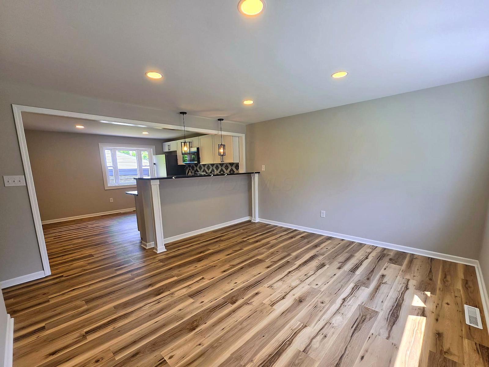 3496 Cadell Road Columbus, OH 43232 - Photo 6 of 22
