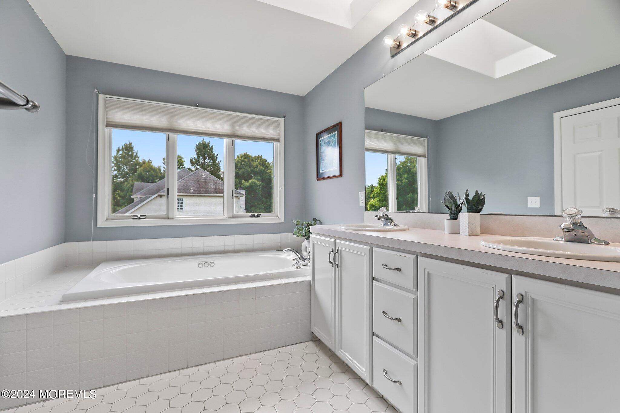 111 Bennington Road Freehold, NJ 07728 - Photo 36 of 70 52-web-or-mls-5W5A9505