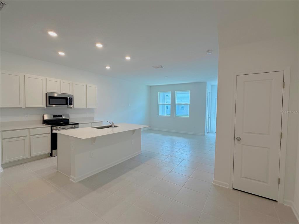 618 Poppy Lane Dundee, FL 33838 - Photo 4 of 22