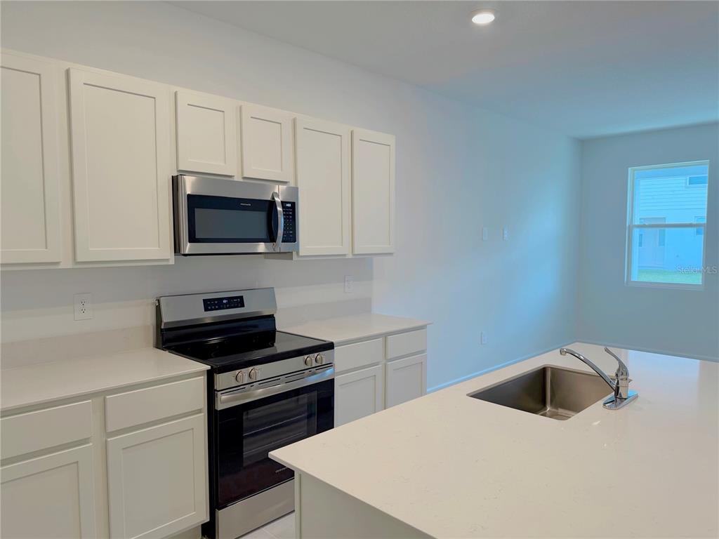 618 Poppy Lane Dundee, FL 33838 - Photo 8 of 22