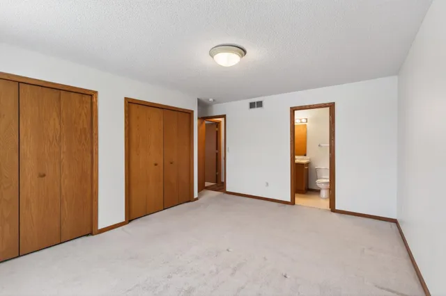 $240,000 | 2074 Parkway Avenue, Shakopee, MN 55379