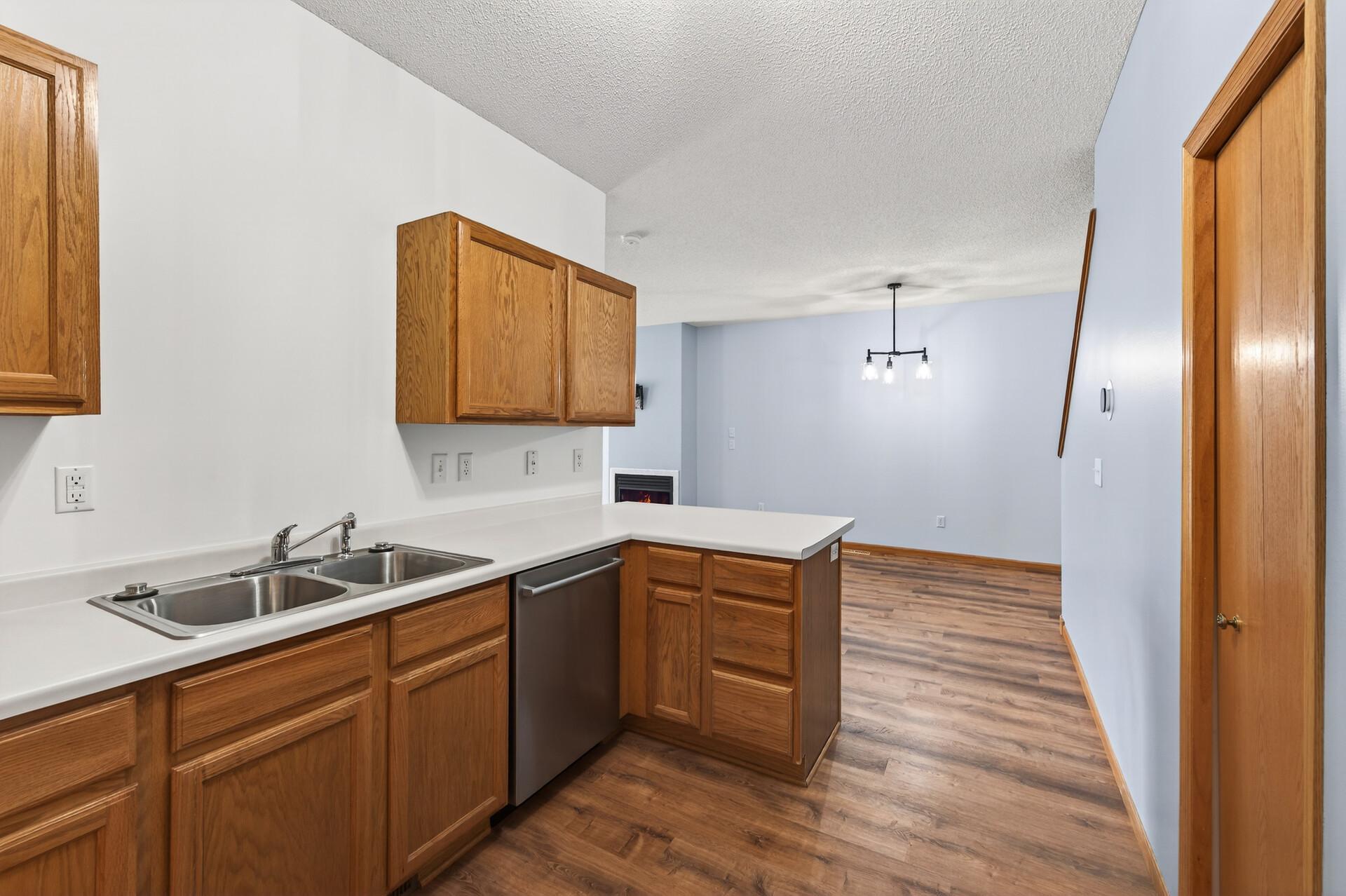 2074 Parkway Avenue Shakopee, MN 55379 - Photo 10 of 23