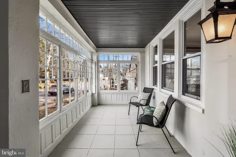 a view of an entryway with furniture