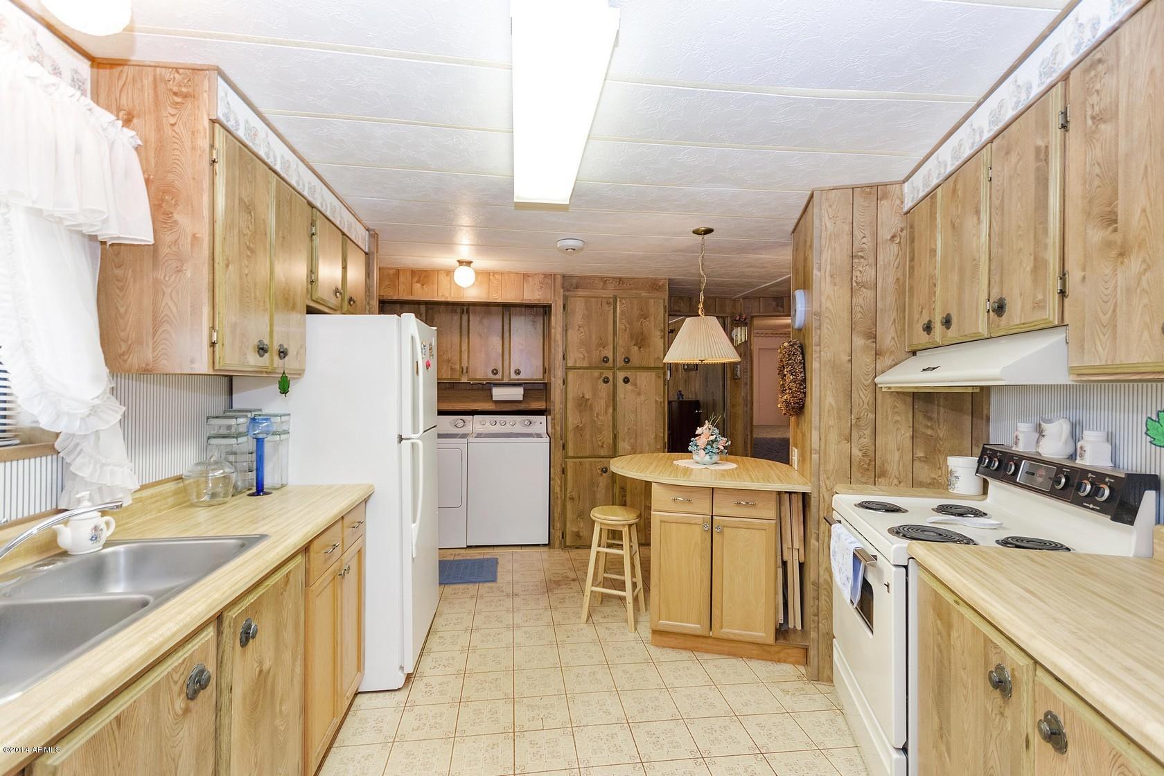 388 North Starr Road Apache Junction, AZ 85119 - Photo 12 of 30 Kitchen