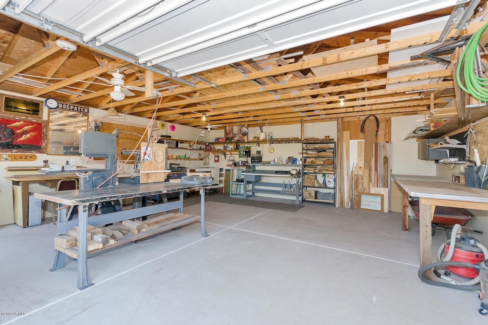 388 North Starr Road Apache Junction, AZ 85119 - Photo 24 of 30 Garage / Workshop