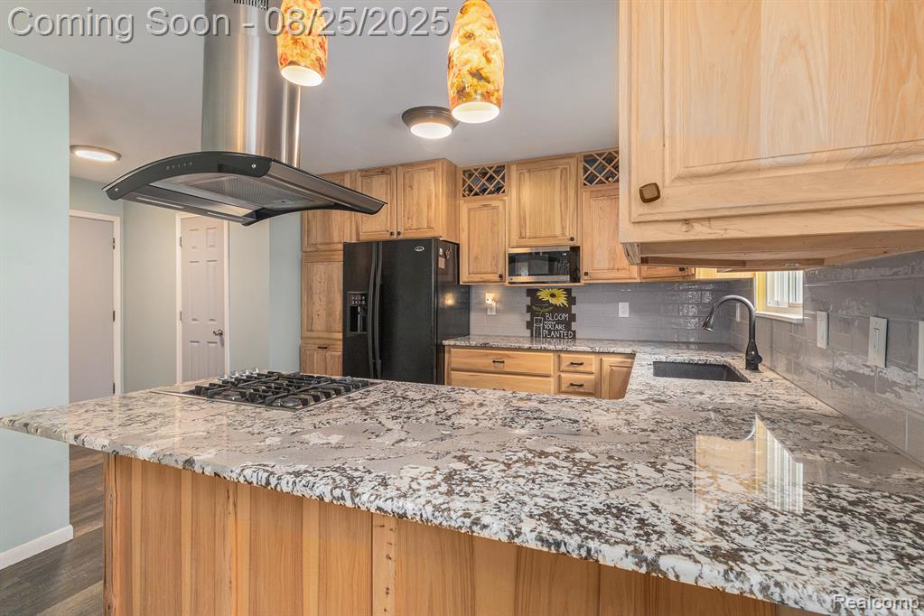 14152 North Road Fenton, MI 48430 - Photo 11 of 32