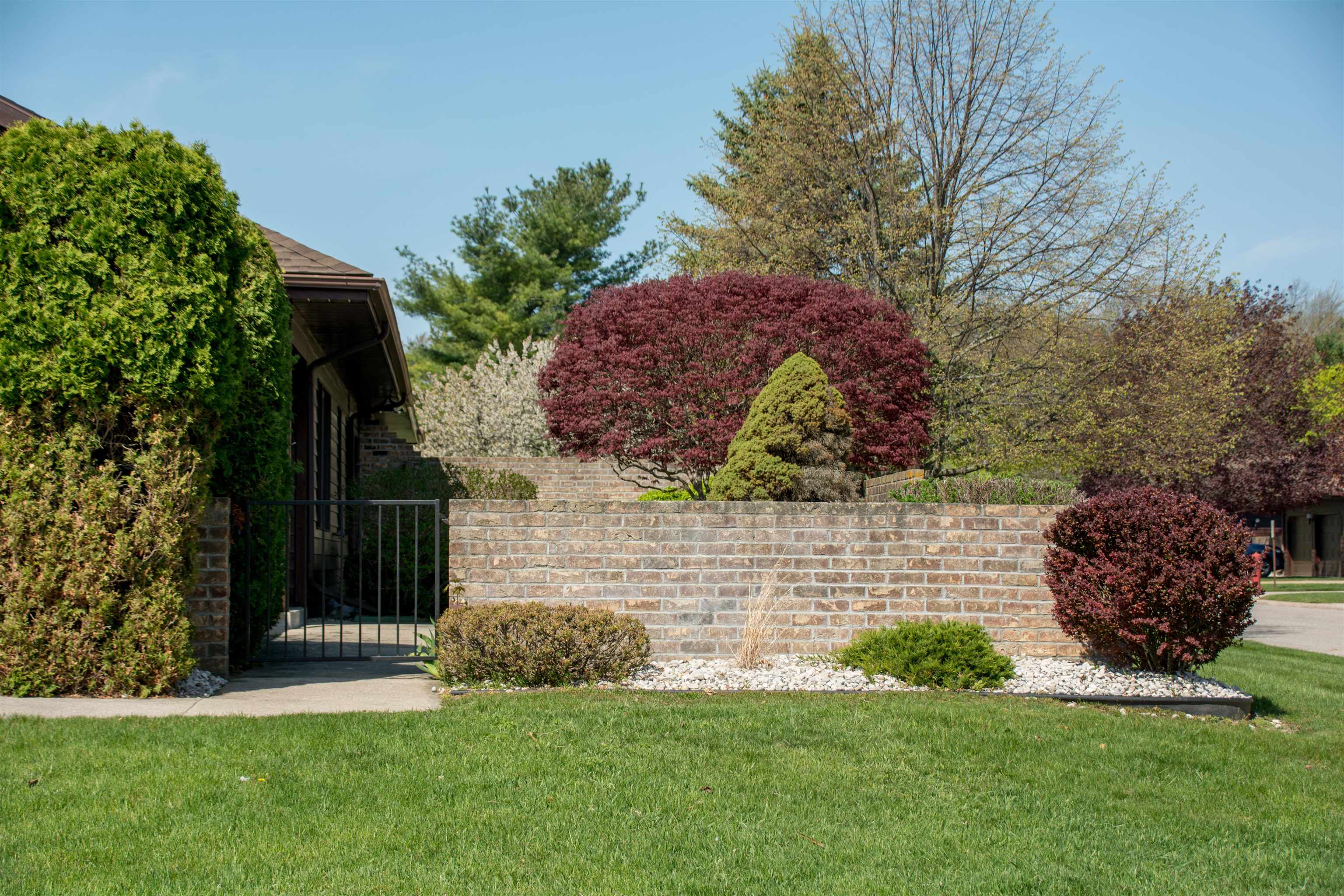 2203 East Hammond Road Traverse City, MI 49686 - Photo 33 of 39 1910876-32.JPG