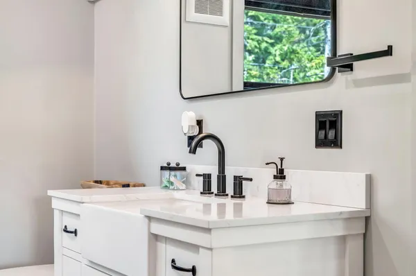 $899,900 | 39 Pratt Lane, Danforth, ME 04424