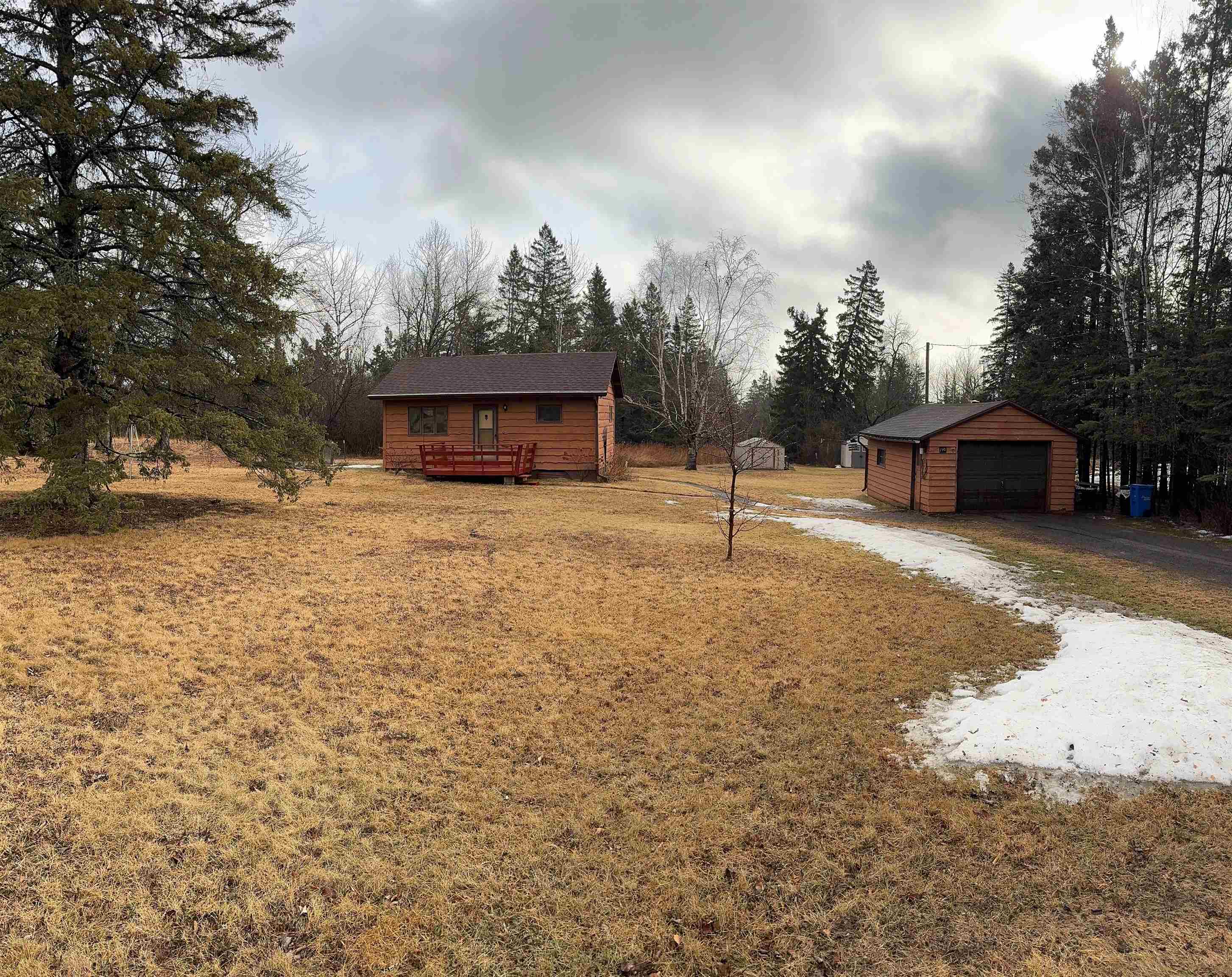 140 Lakewood Road Duluth, MN 55804 - Photo 1 of 19