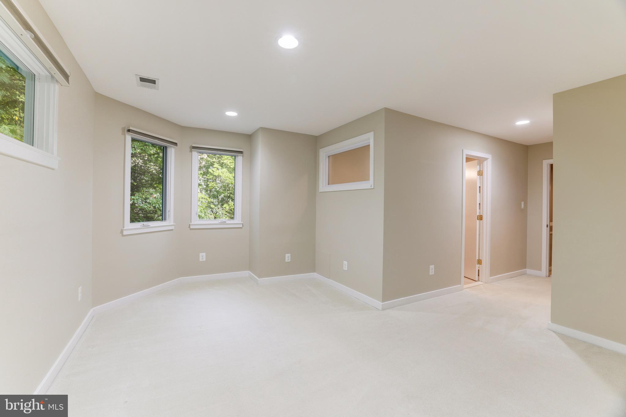 1100 Water Pointe Lane Reston, VA 20194 - Photo 54 of 89 Gallery Image 54