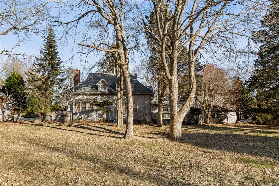 670 Boston Neck Road Narragansett, RI 02882 - Photo 18 of 44 Gallery Image 18