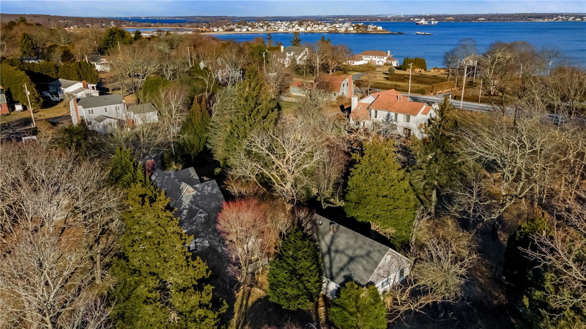 670 Boston Neck Road Narragansett, RI 02882 - Photo 2 of 44 Gallery Image 2