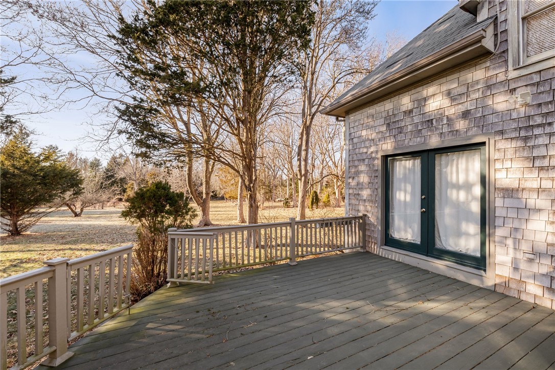 670 Boston Neck Road Narragansett, RI 02882 - Photo 21 of 44 Main Residence
